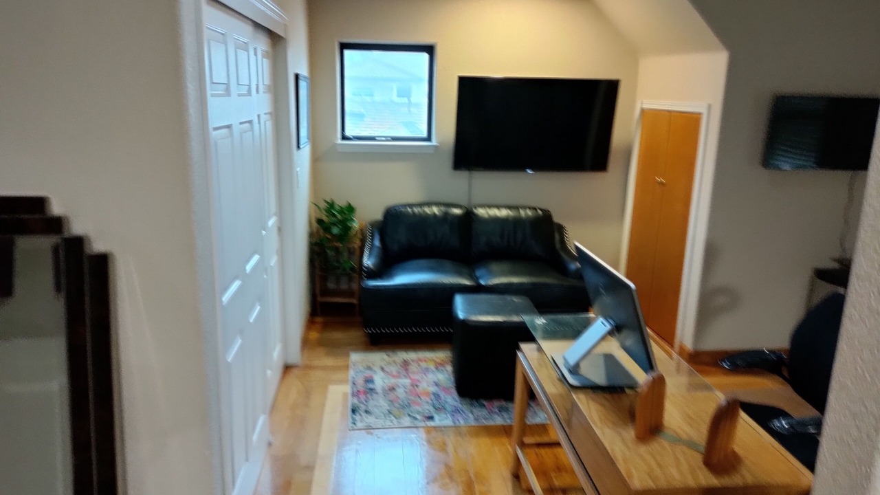 Photo of Livingroom in Hollister