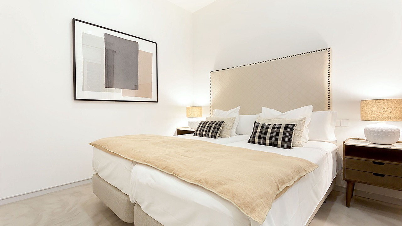Photo of Bedroom in Jeronimos