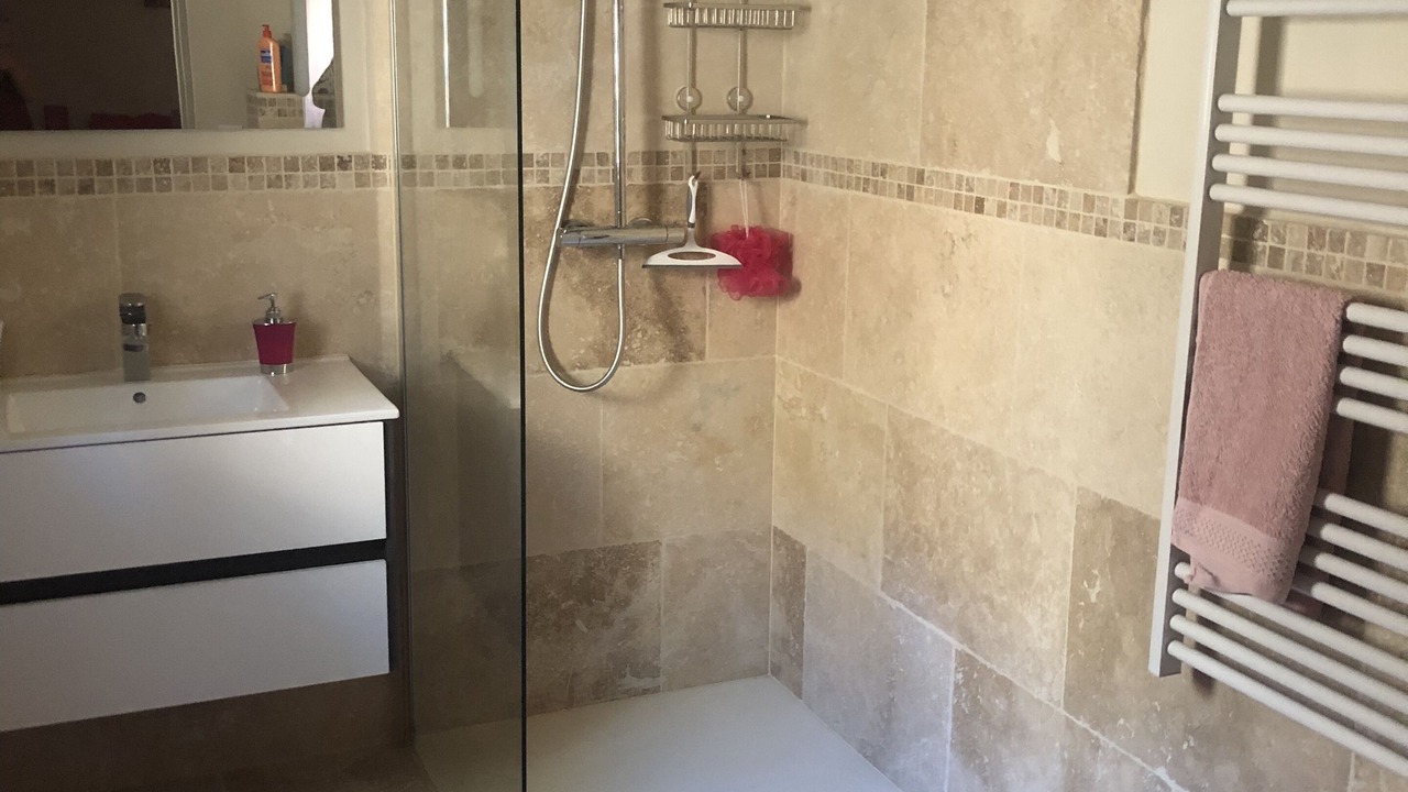 Photo of Bathroom in Roquebrun