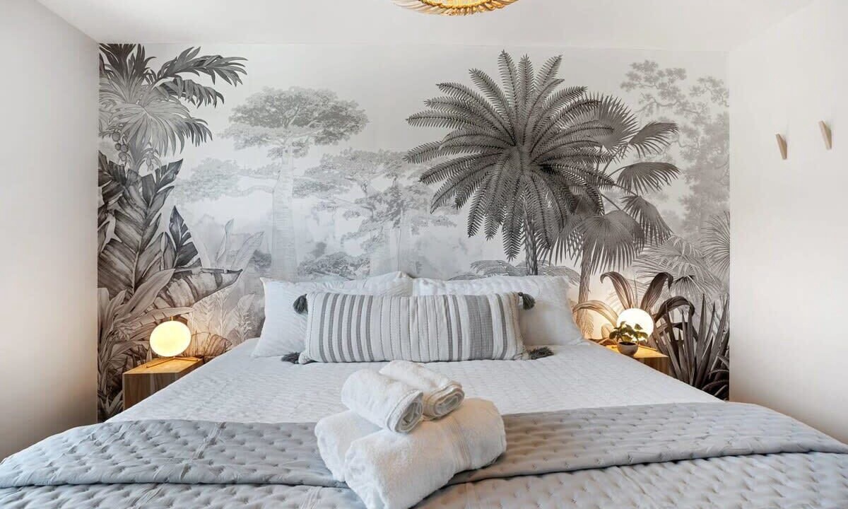 Photo of Bedroom in Linda Mar