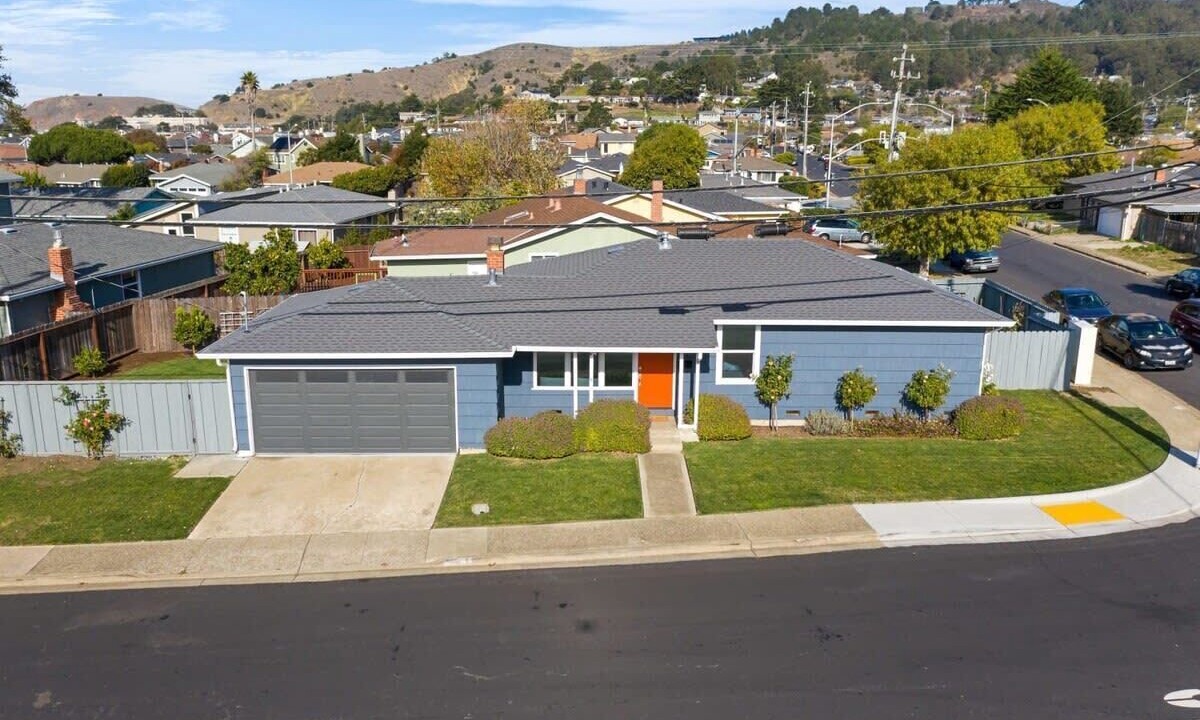 Photo of Outdoor in Linda Mar