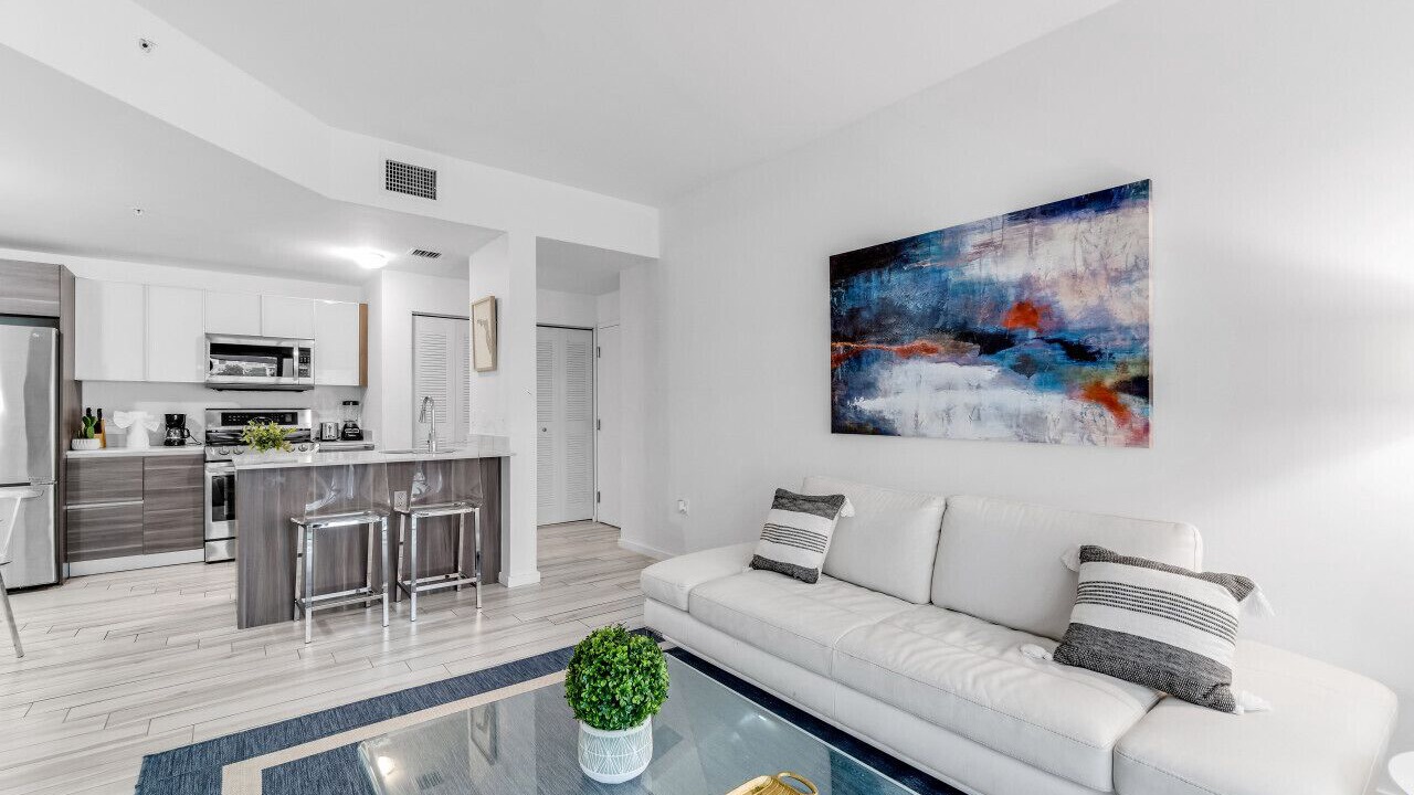 Photo of Livingroom in Midtown