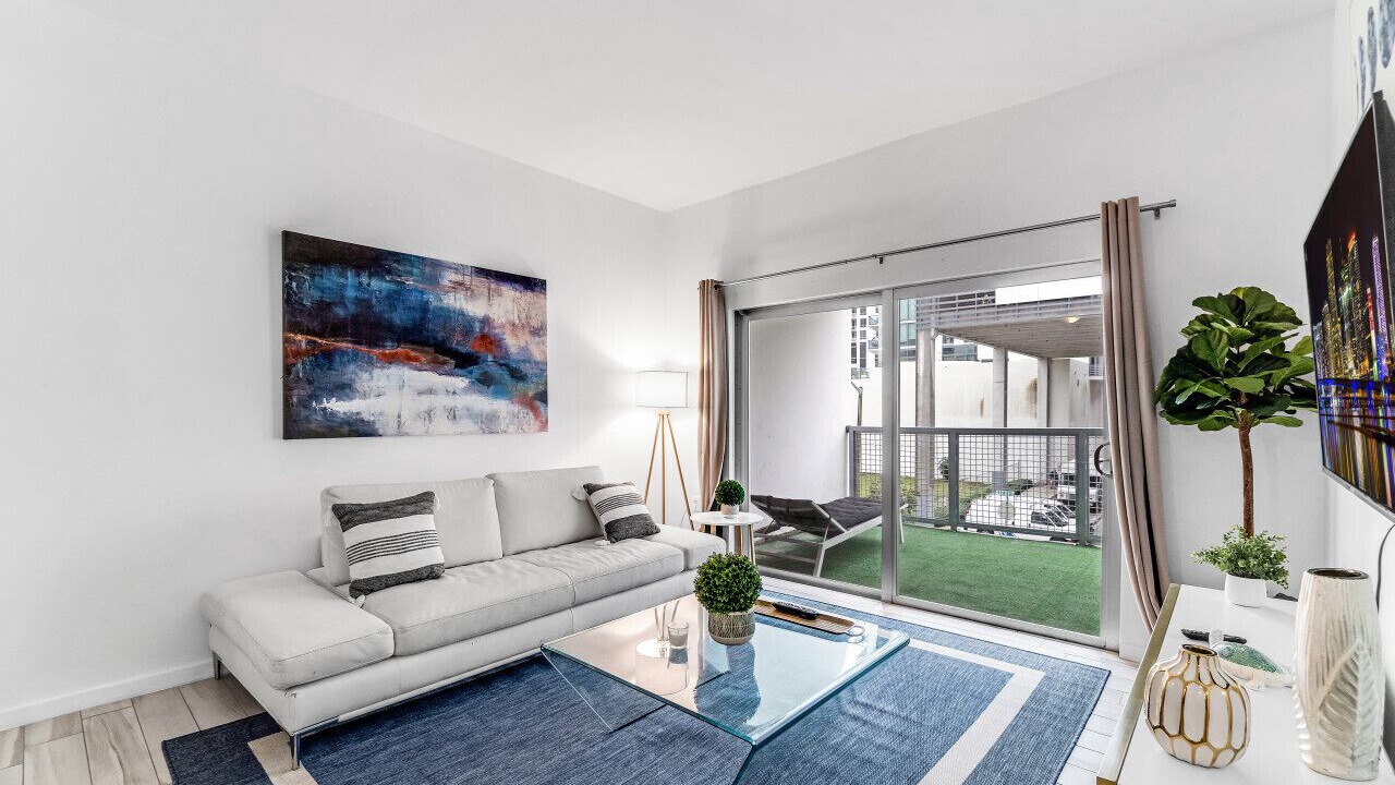 Photo of Livingroom in Midtown