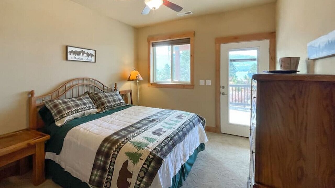 Photo of Bedroom in Cascade