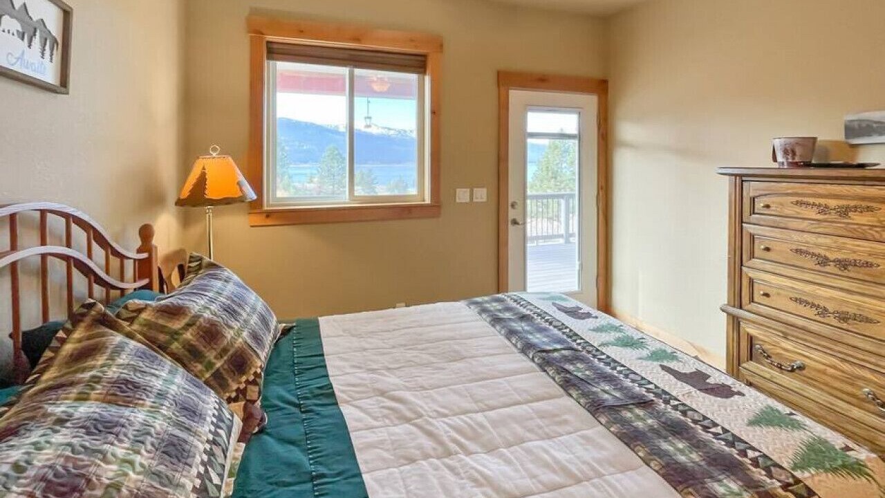 Photo of Bedroom in Cascade