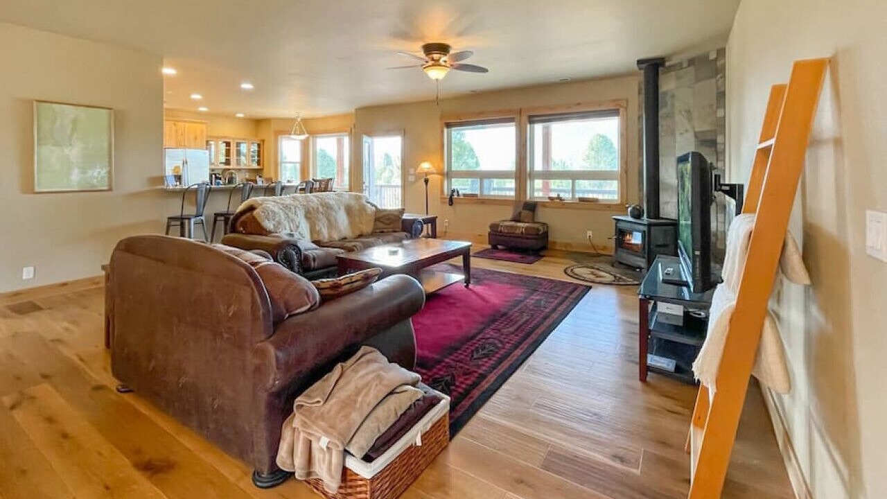 Photo of Livingroom in Cascade