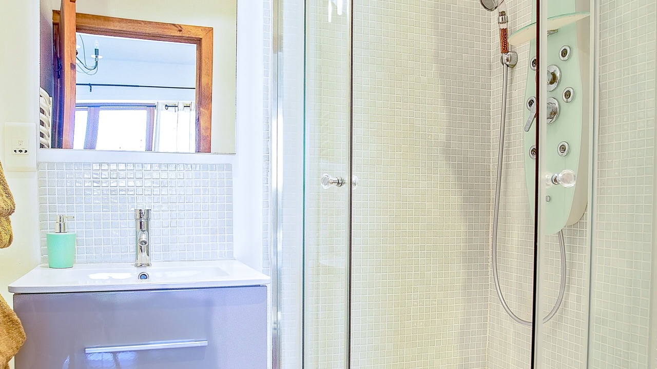 Photo of Bathroom in Tourouzelle