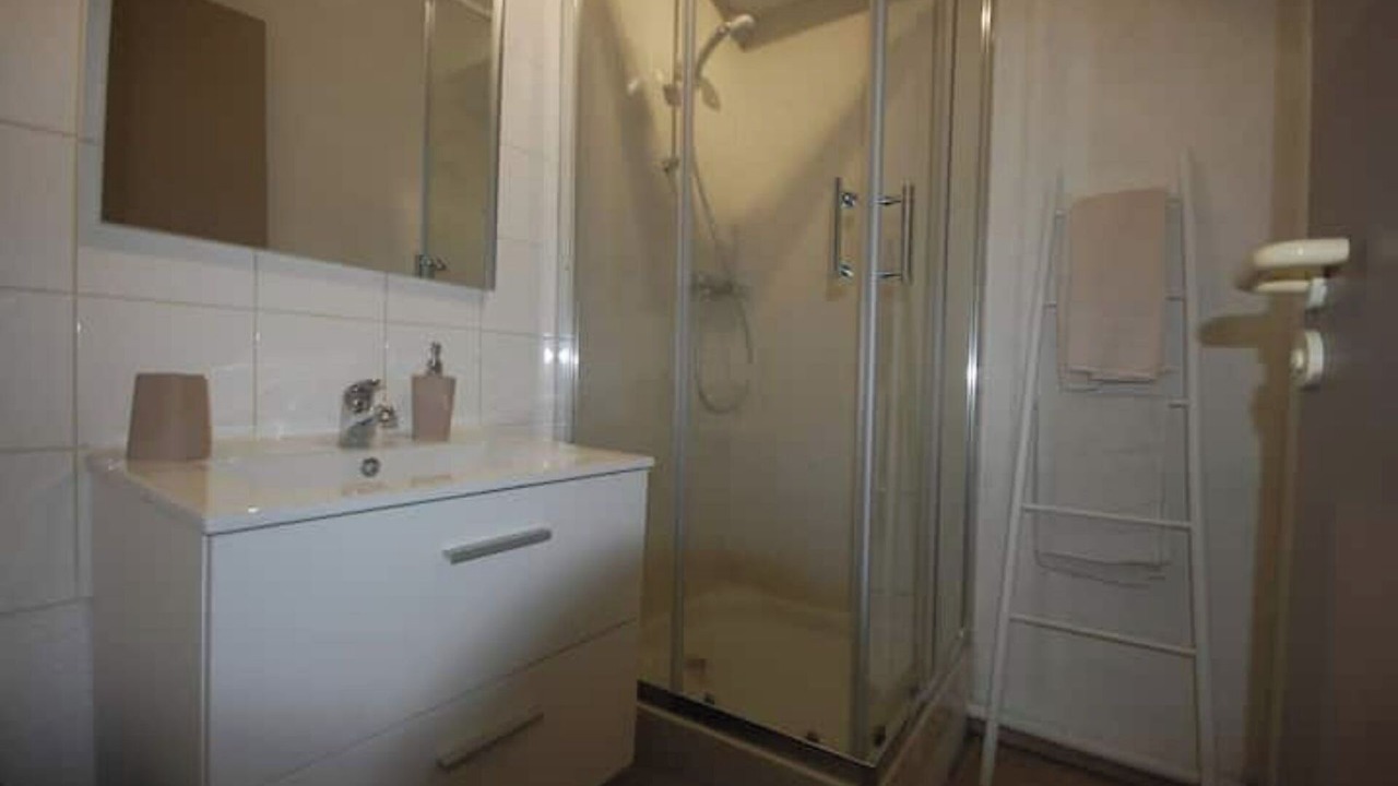Photo of Bathroom in Cholet