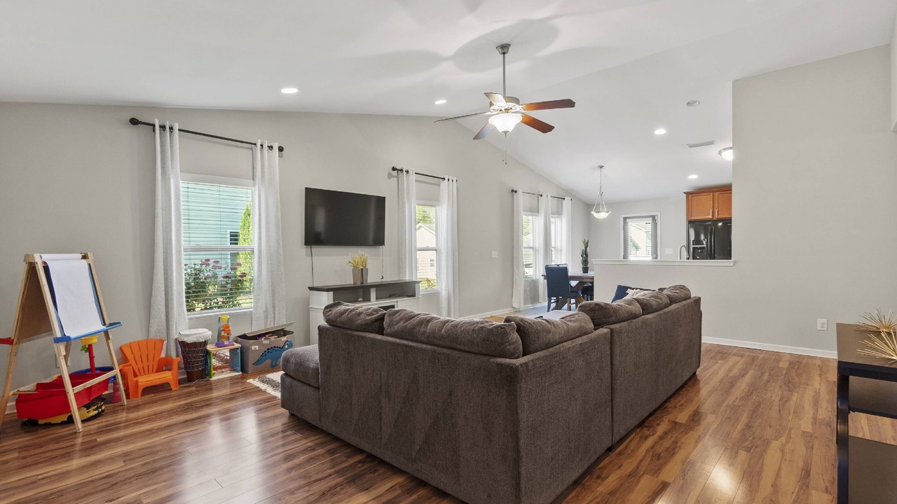 Photo of Bedroom in Midland