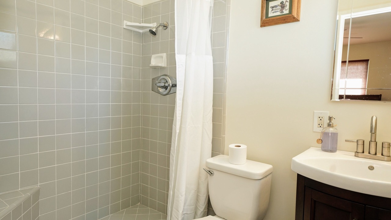 Photo of Bathroom in Cambrian
