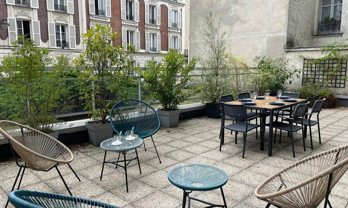 Photo of Others in Grenelle
