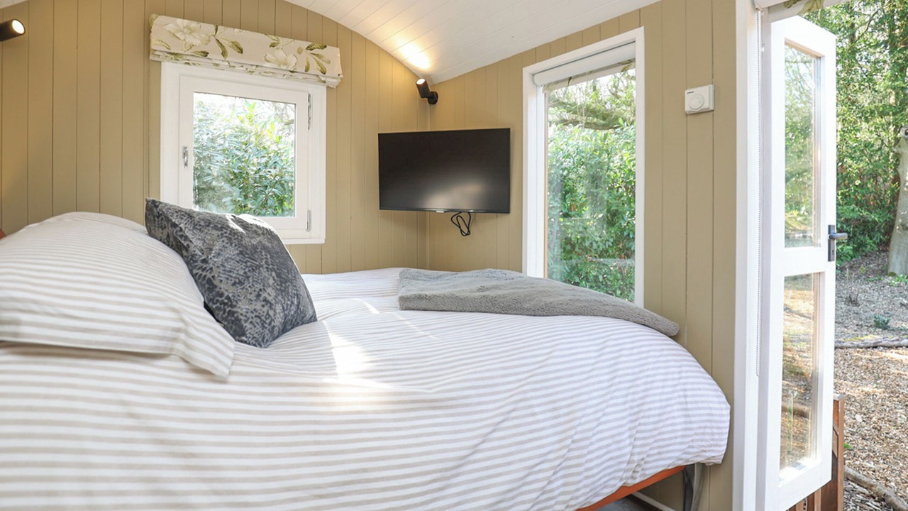 Photo of Others in Lickfold