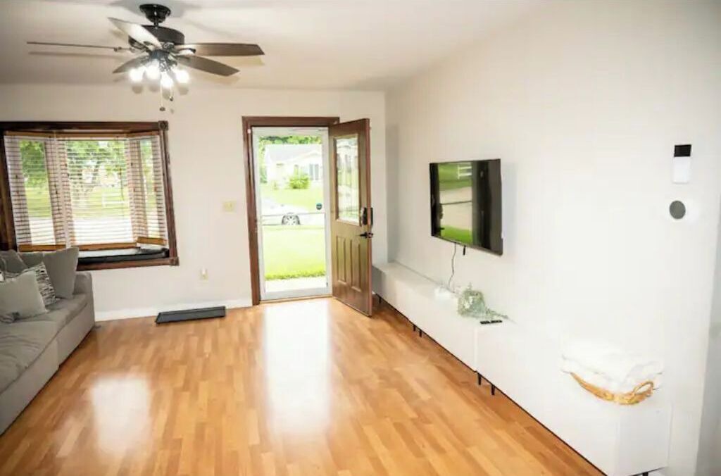 Photo of Livingroom in Parkdale