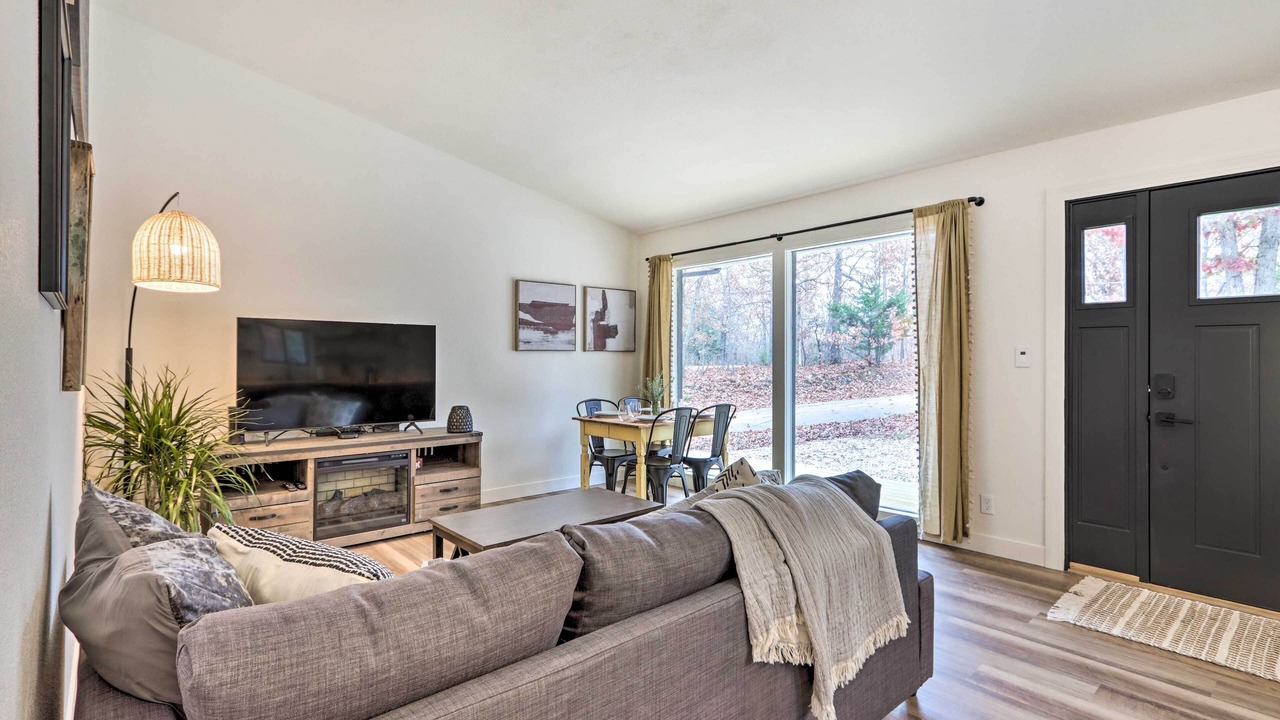 Photo of Livingroom in Osage Beach