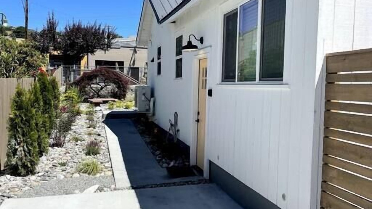 Photo of Others in Wapato Point