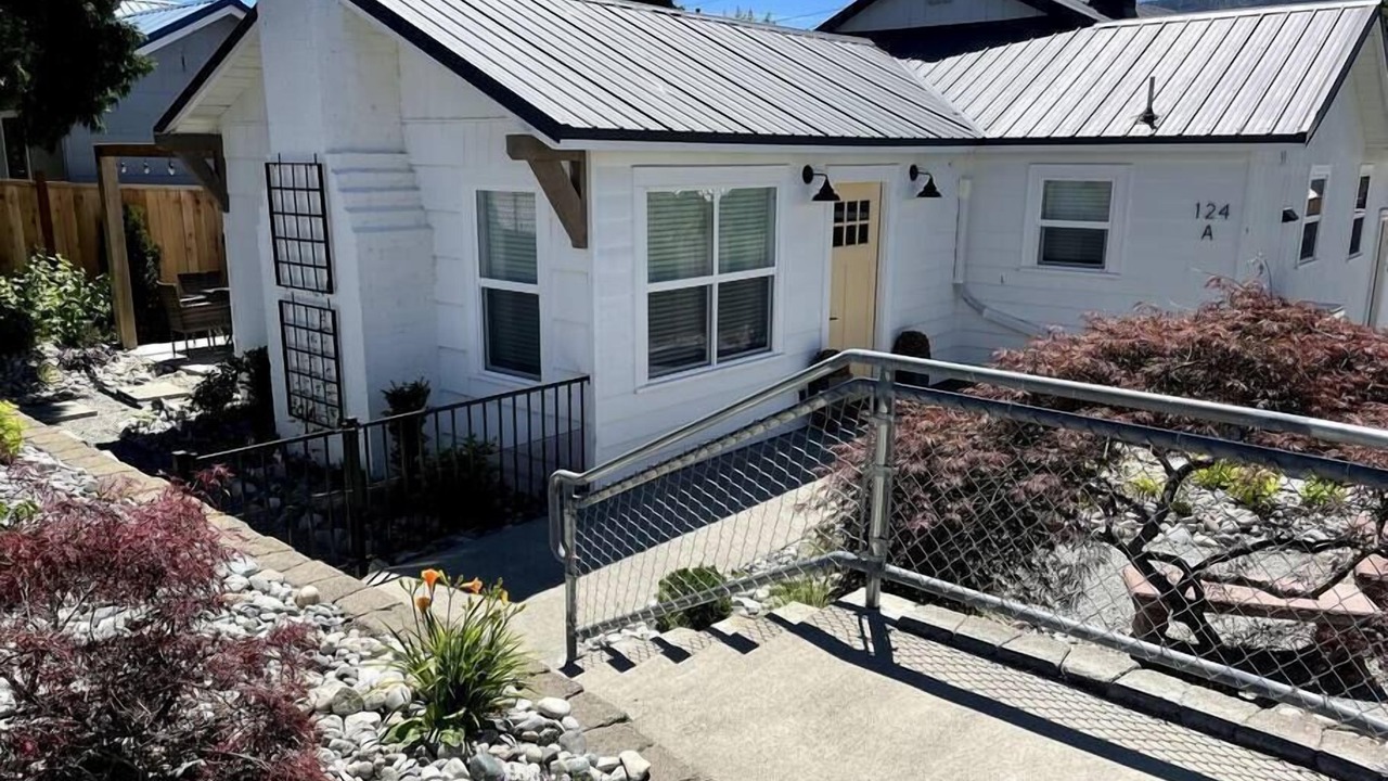 Photo of Others in Wapato Point