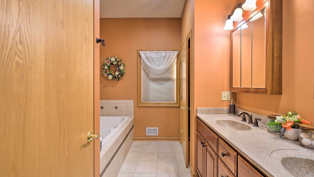 Photo of Bathroom in Town of Varick