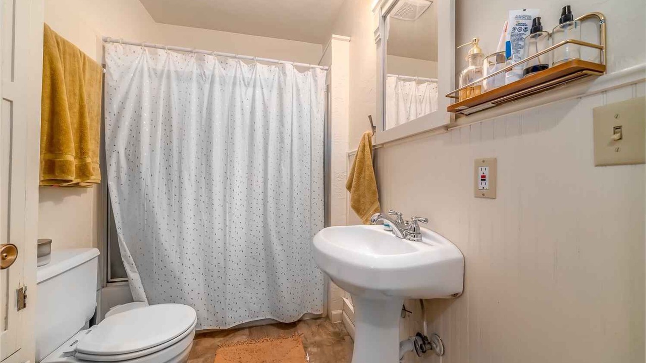 Photo of Bathroom in West Eugene