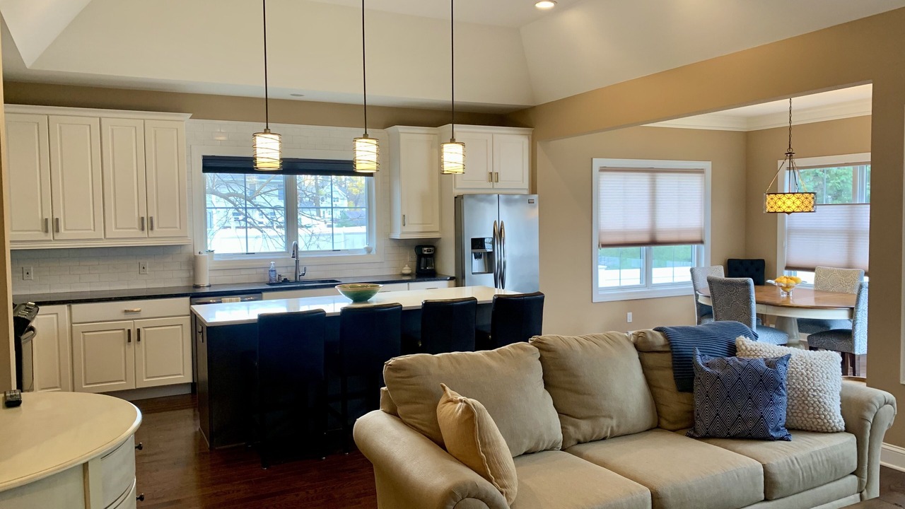 Photo of Livingroom in Saratoga Springs