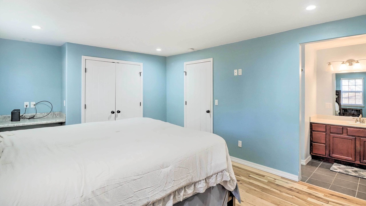 Photo of Bedroom in Harrison