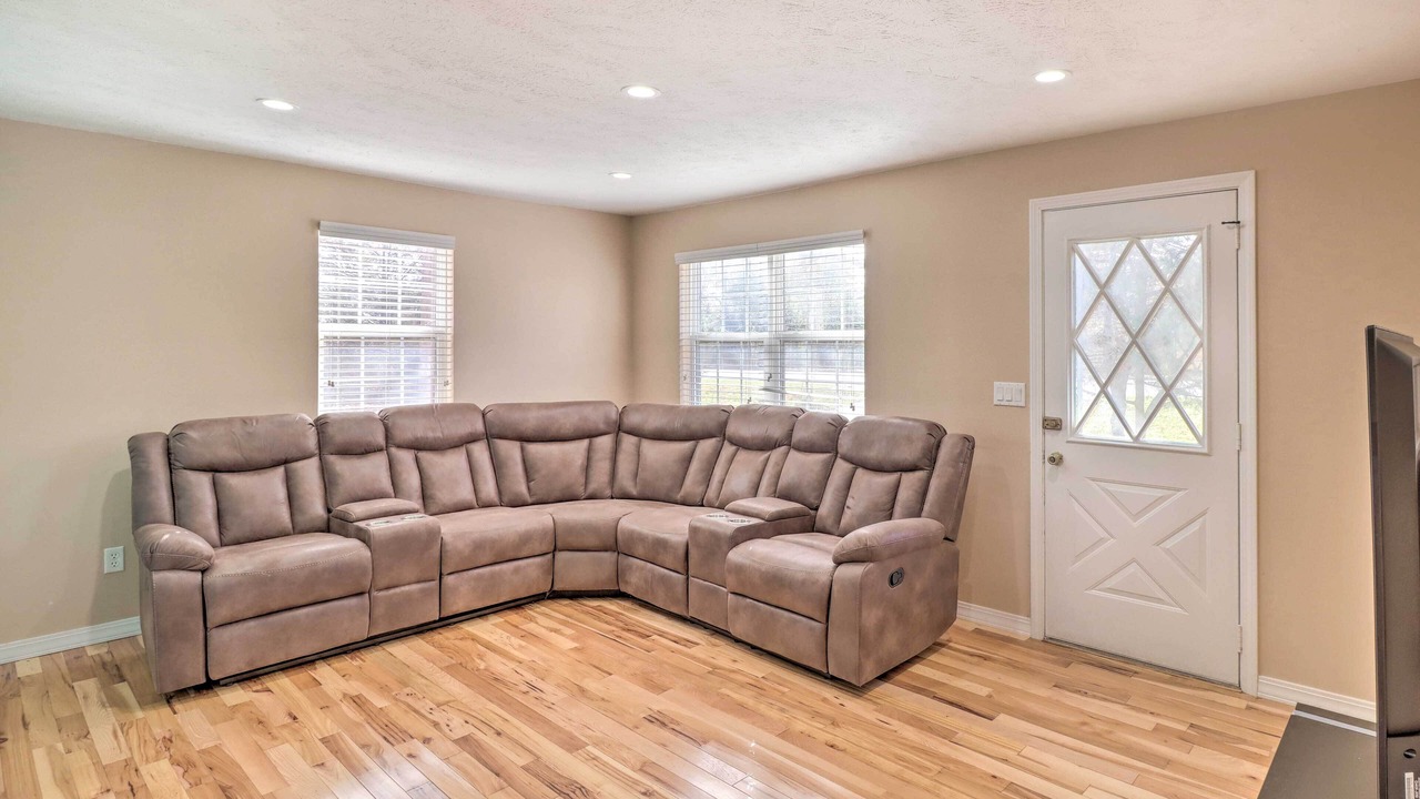 Photo of Livingroom in Harrison