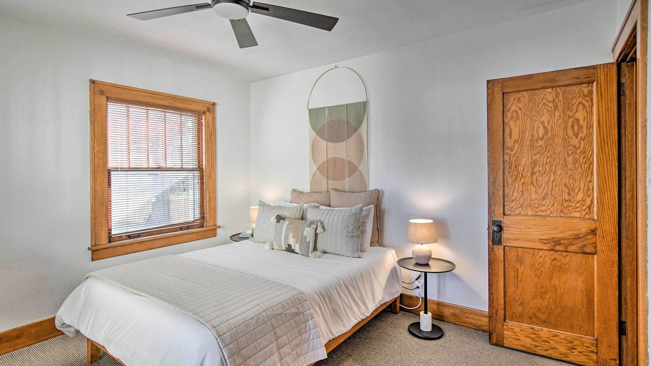 Photo of Bedroom in Des Moines