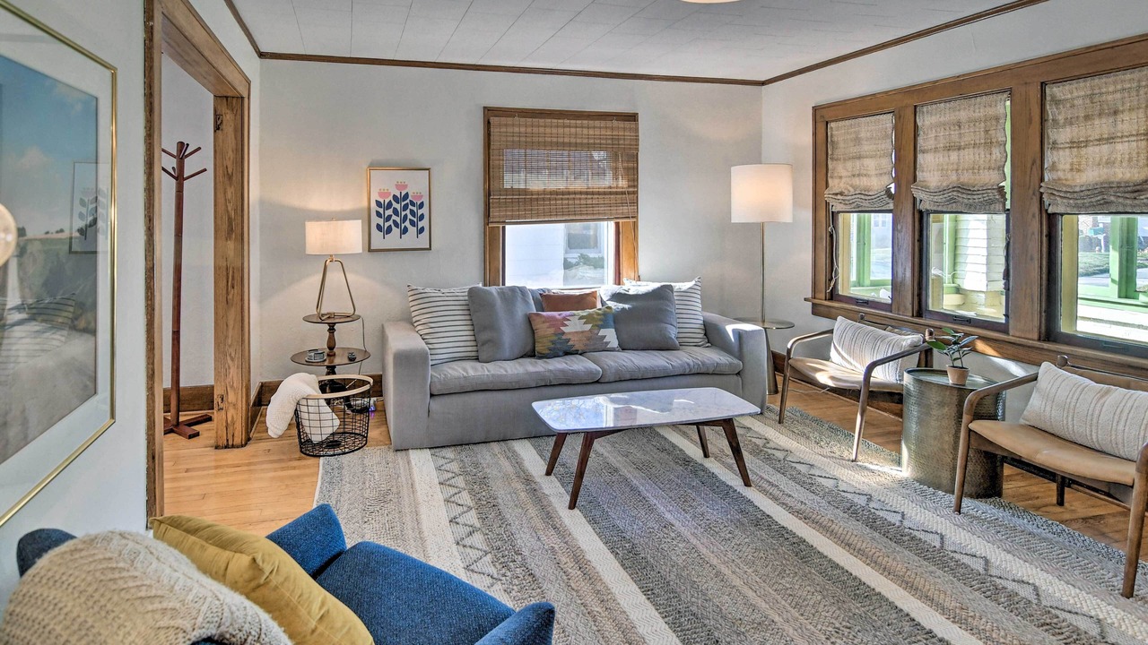 Photo of Livingroom in Des Moines