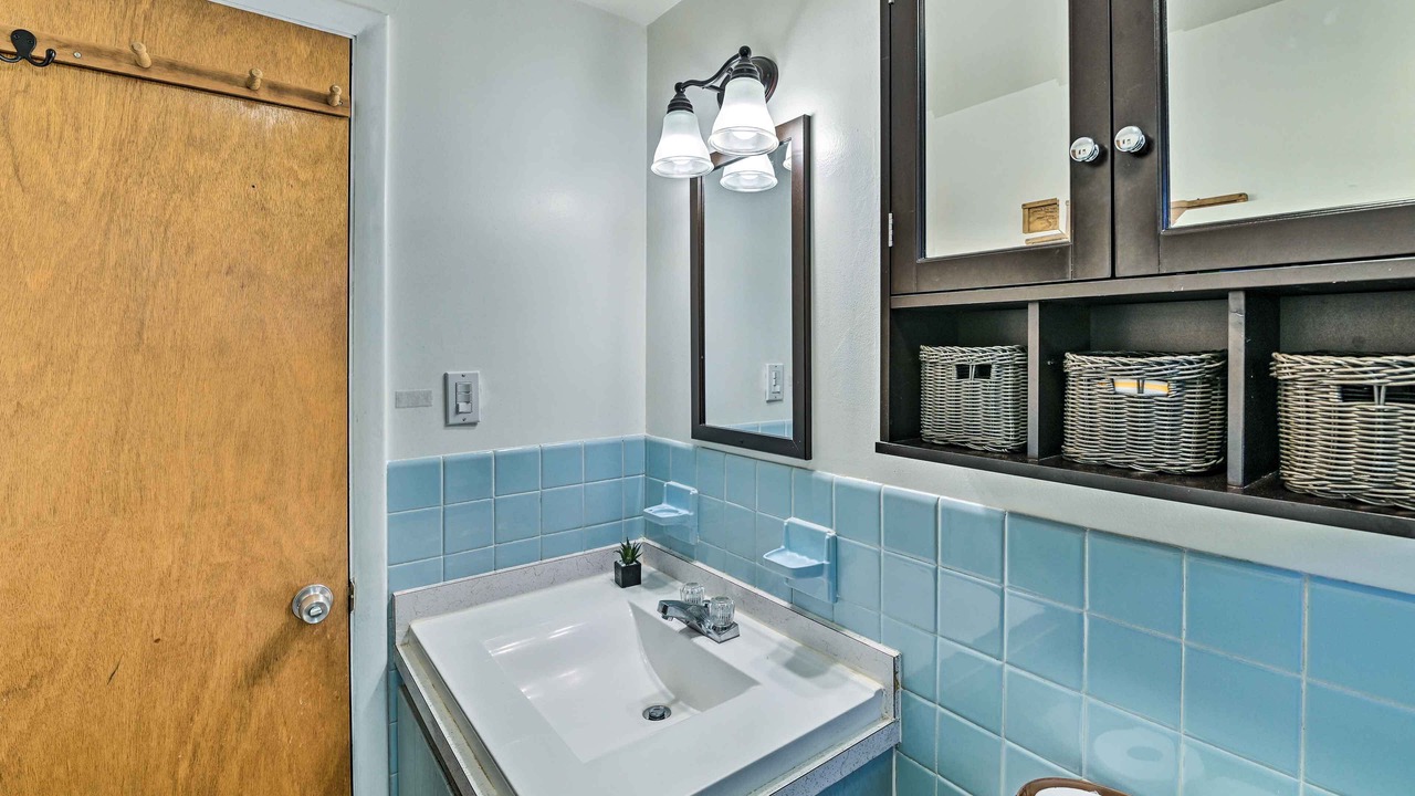Photo of Bathroom in Roxbury