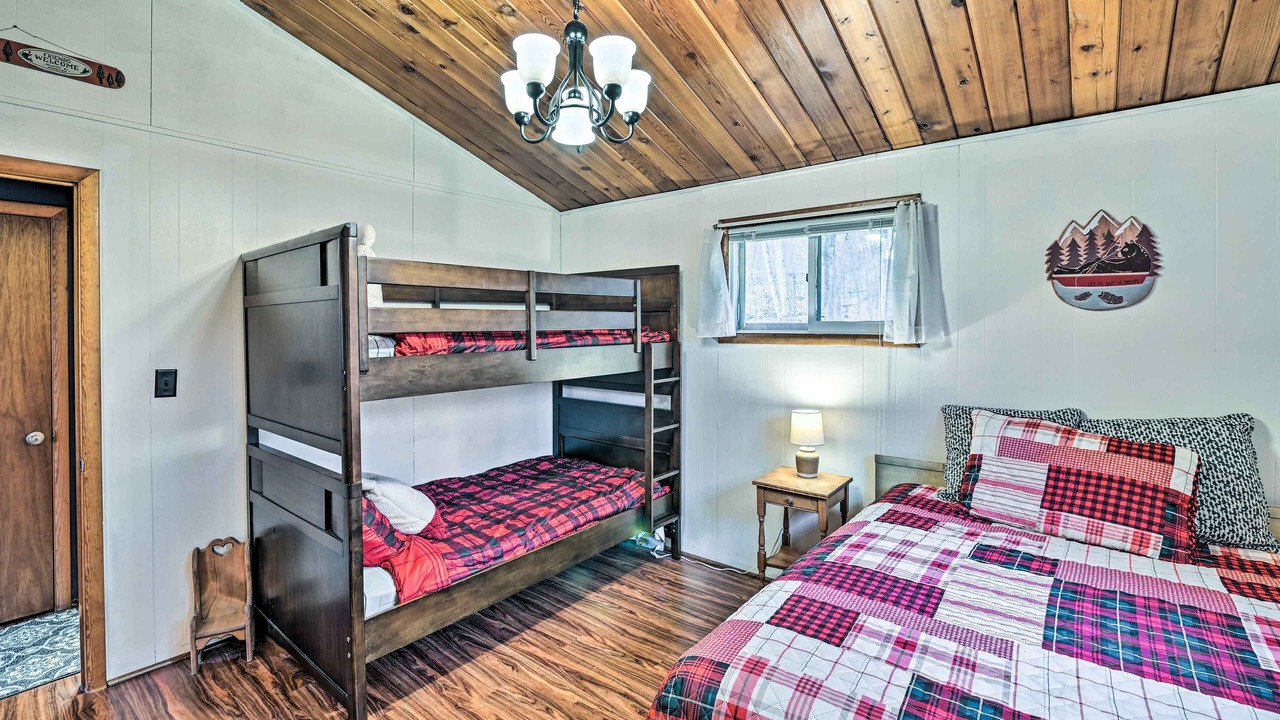 Photo of Bedroom in Roxbury