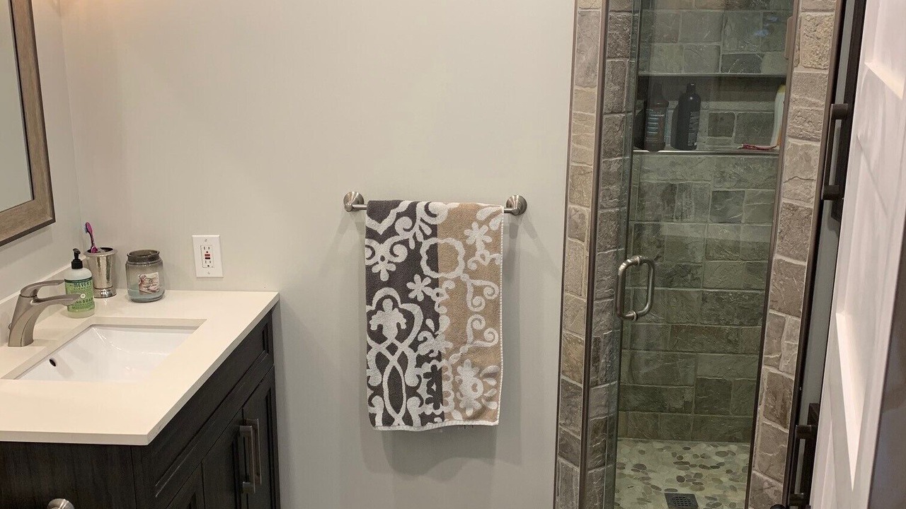 Photo of Bathroom in Rama