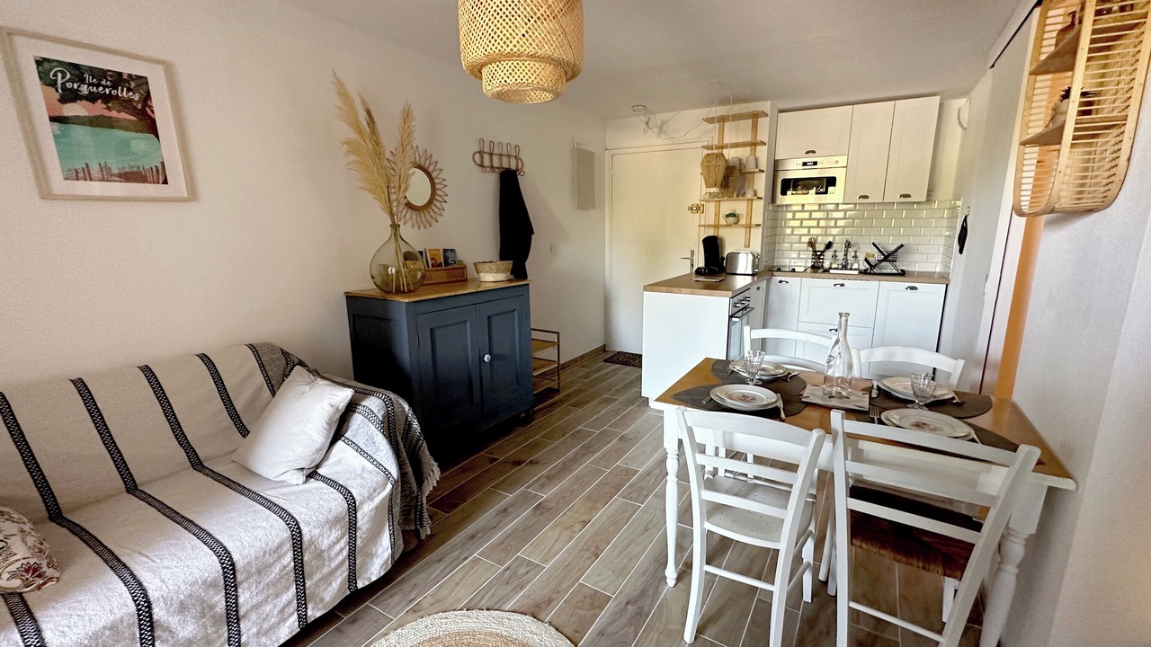 Photo of Livingroom in Miramar