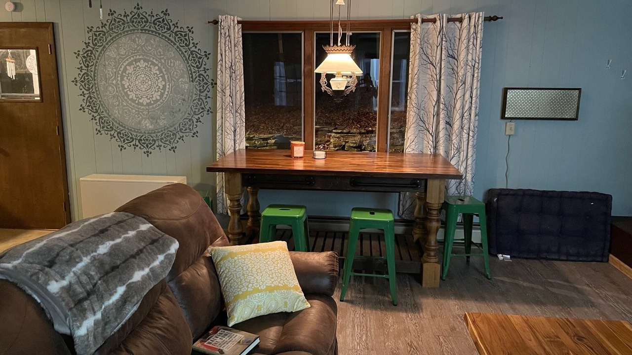 Photo of Livingroom in Roscoe