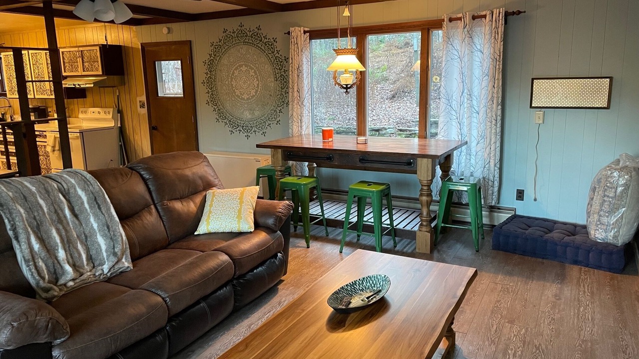 Photo of Livingroom in Roscoe