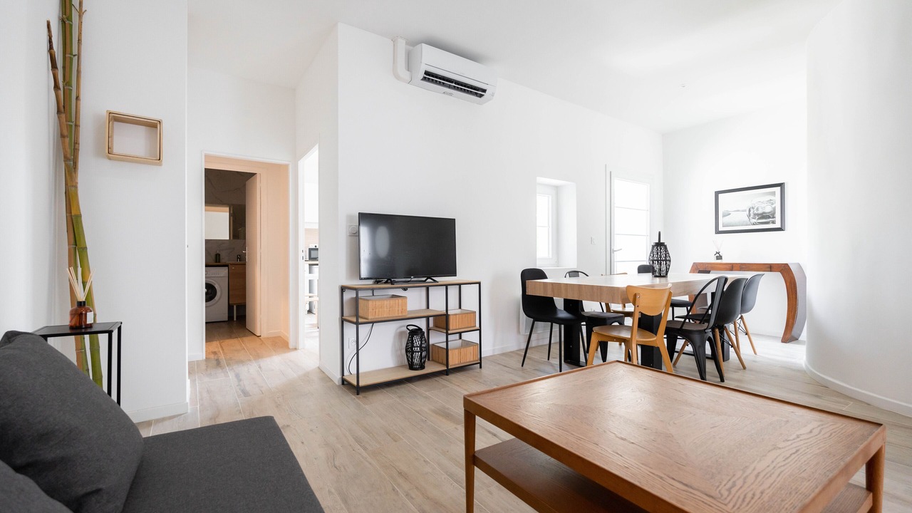 Photo of Livingroom in Mazargues