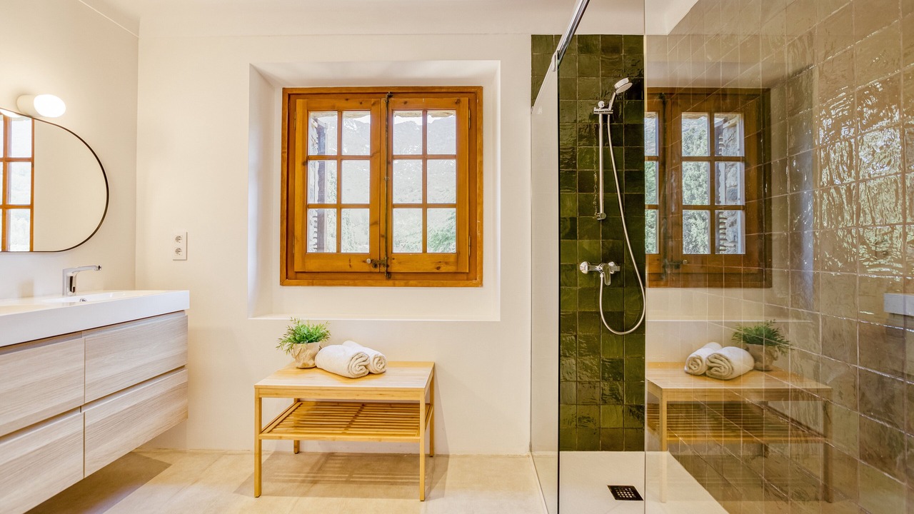Photo of Bathroom in Palau-Saverdera