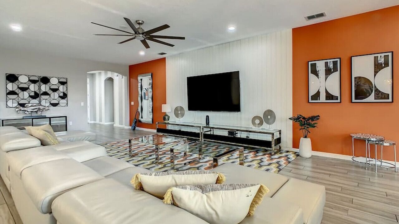 Photo of Livingroom in Loughman