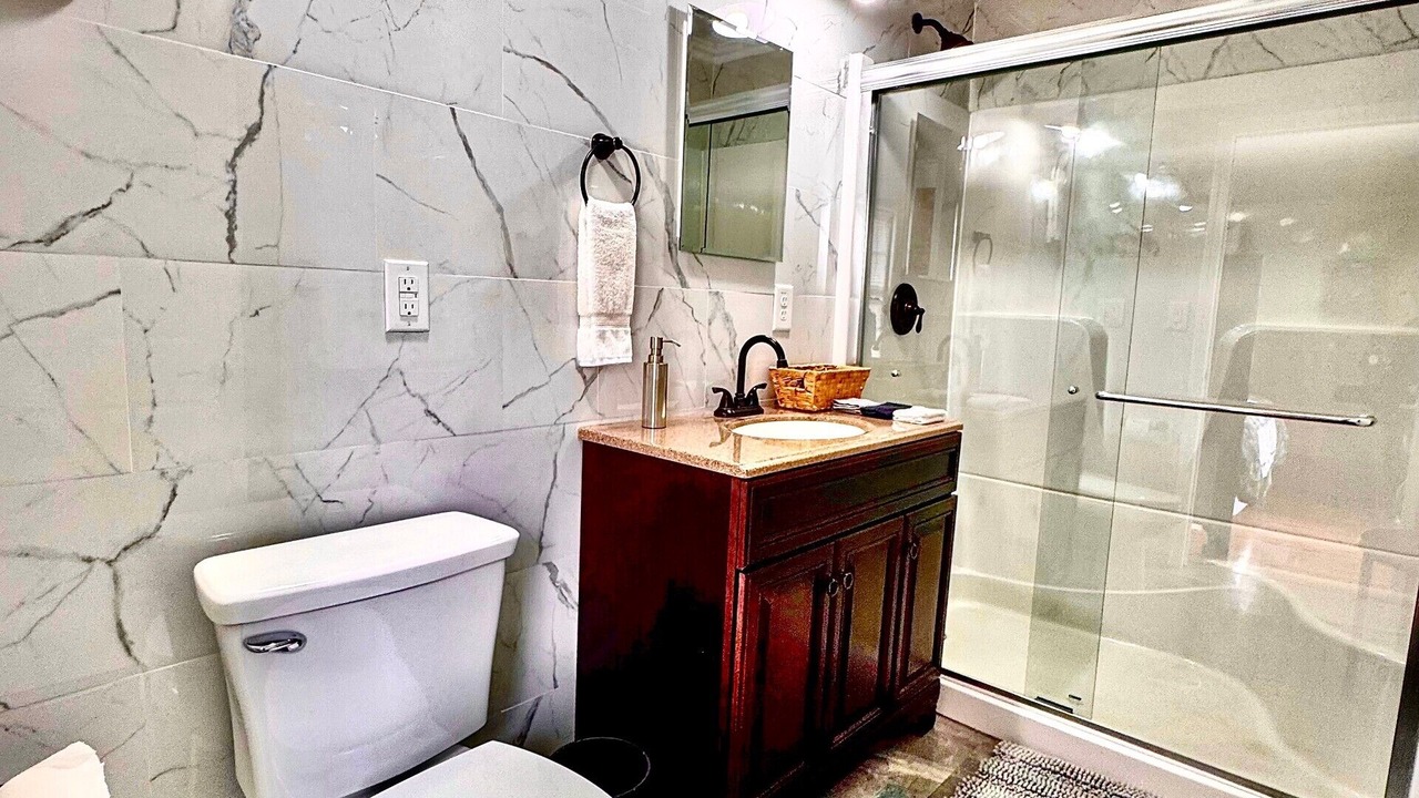 Photo of Bathroom in Piney Mountain