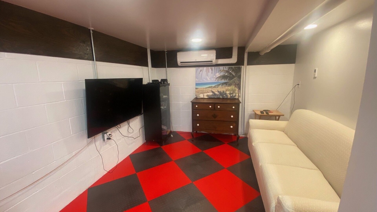Photo of Livingroom in Piney Mountain