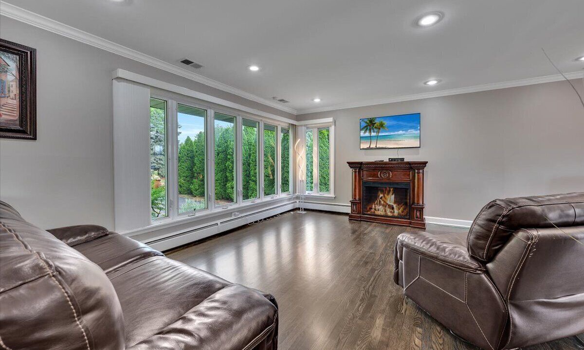 Photo of Livingroom in Fox Valley