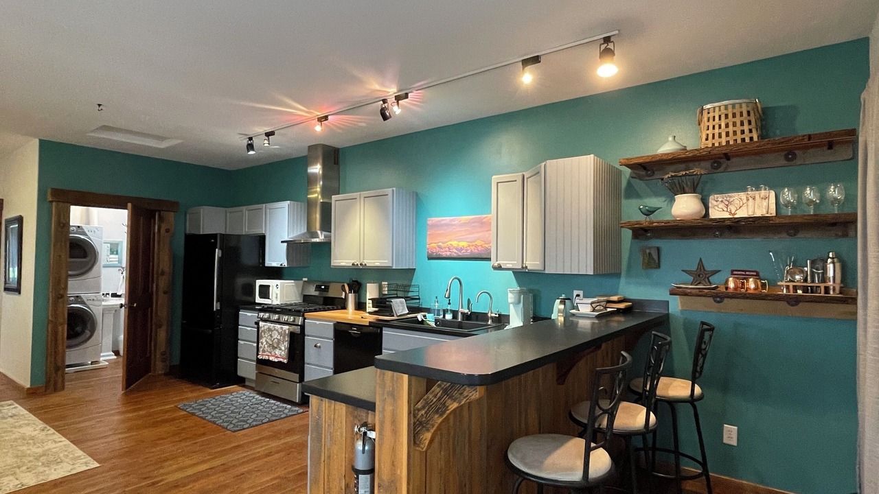 Photo of Others in Four Corners