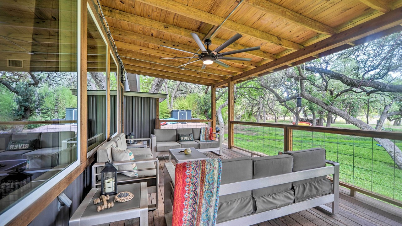 Photo of Patio Balcony in Blanco
