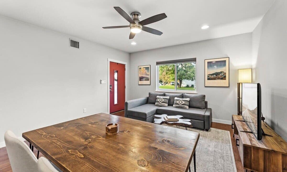 Photo of Bedroom in Zilker