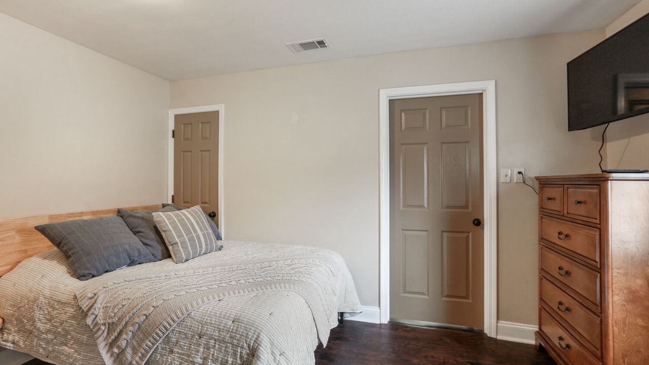 Photo of Bedroom in South Baton Rouge