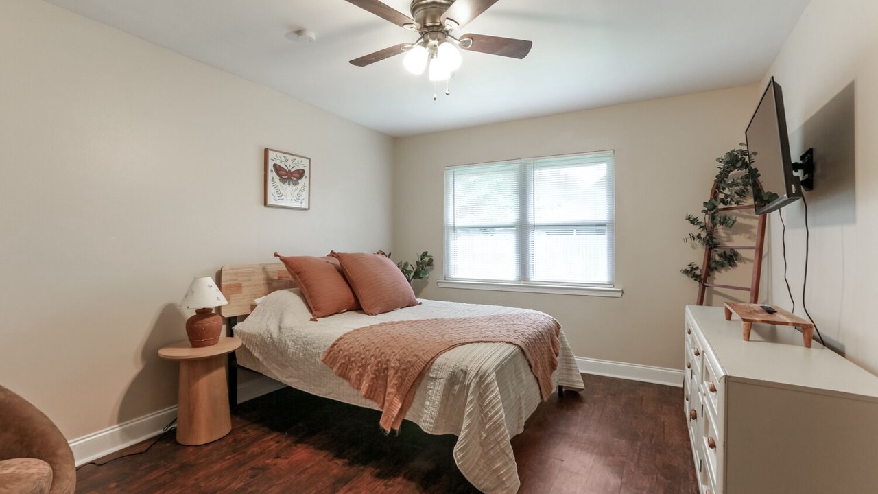 Photo of Bedroom in South Baton Rouge