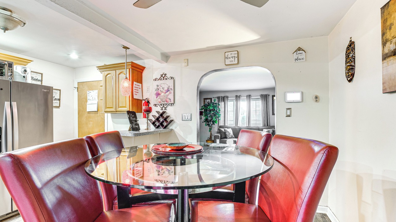 Photo of Others in Vauxhall