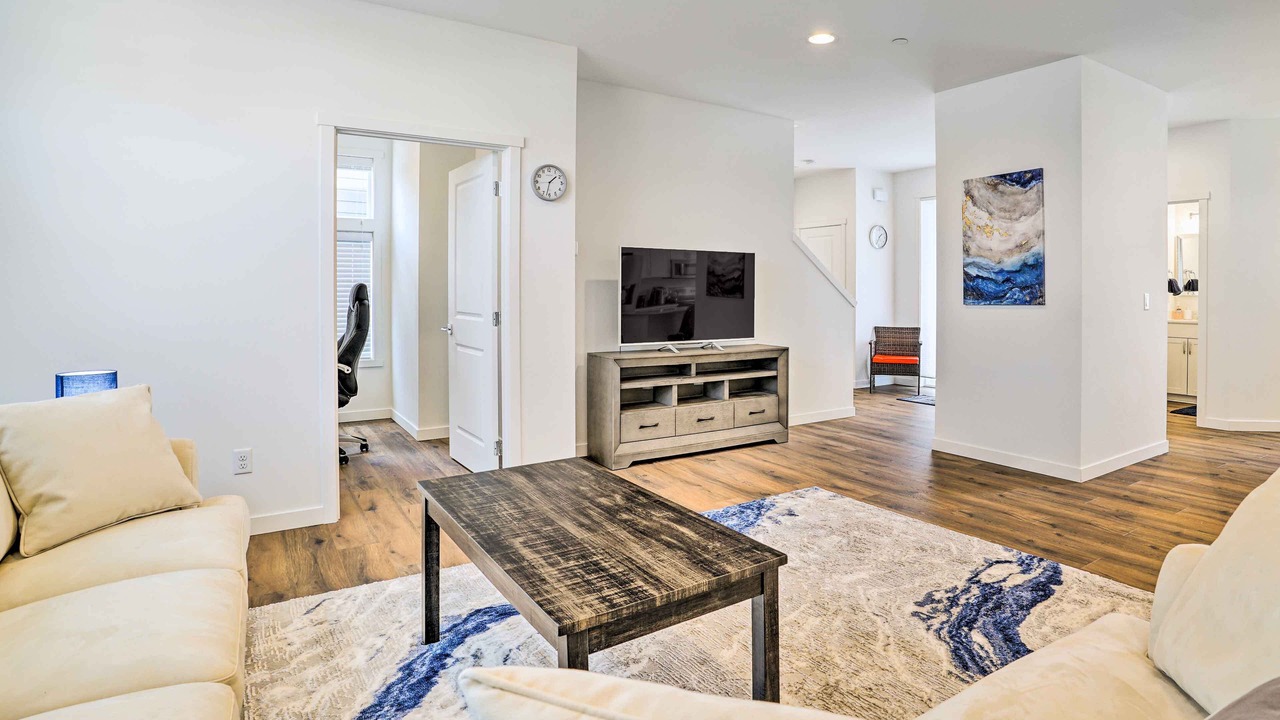 Photo of Livingroom in Monroe