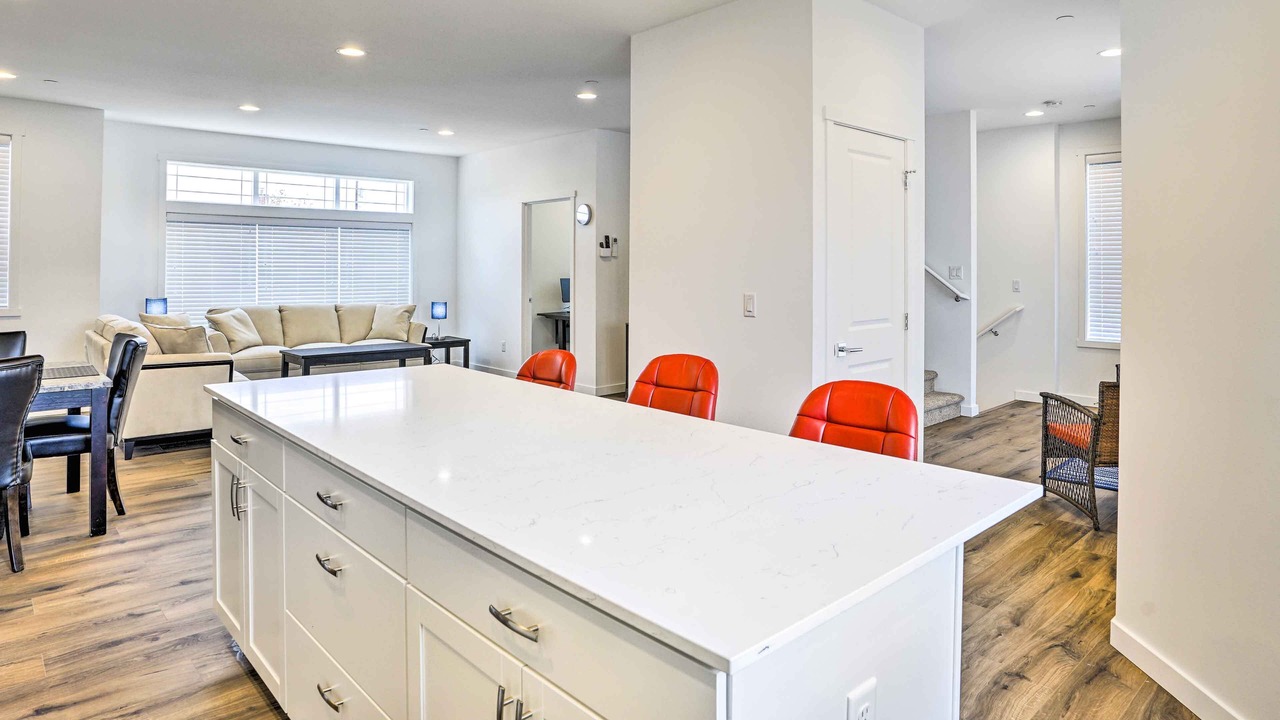 Photo of Others in Monroe