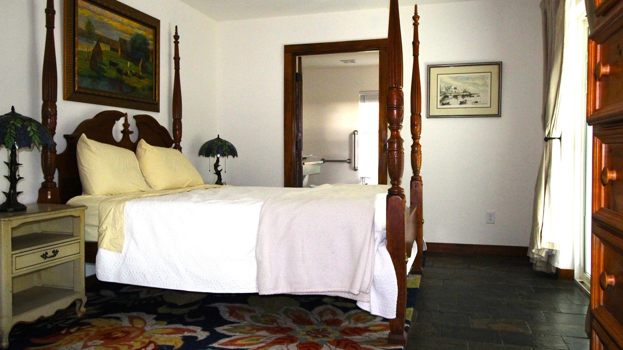 Photo of Bedroom in Hernando