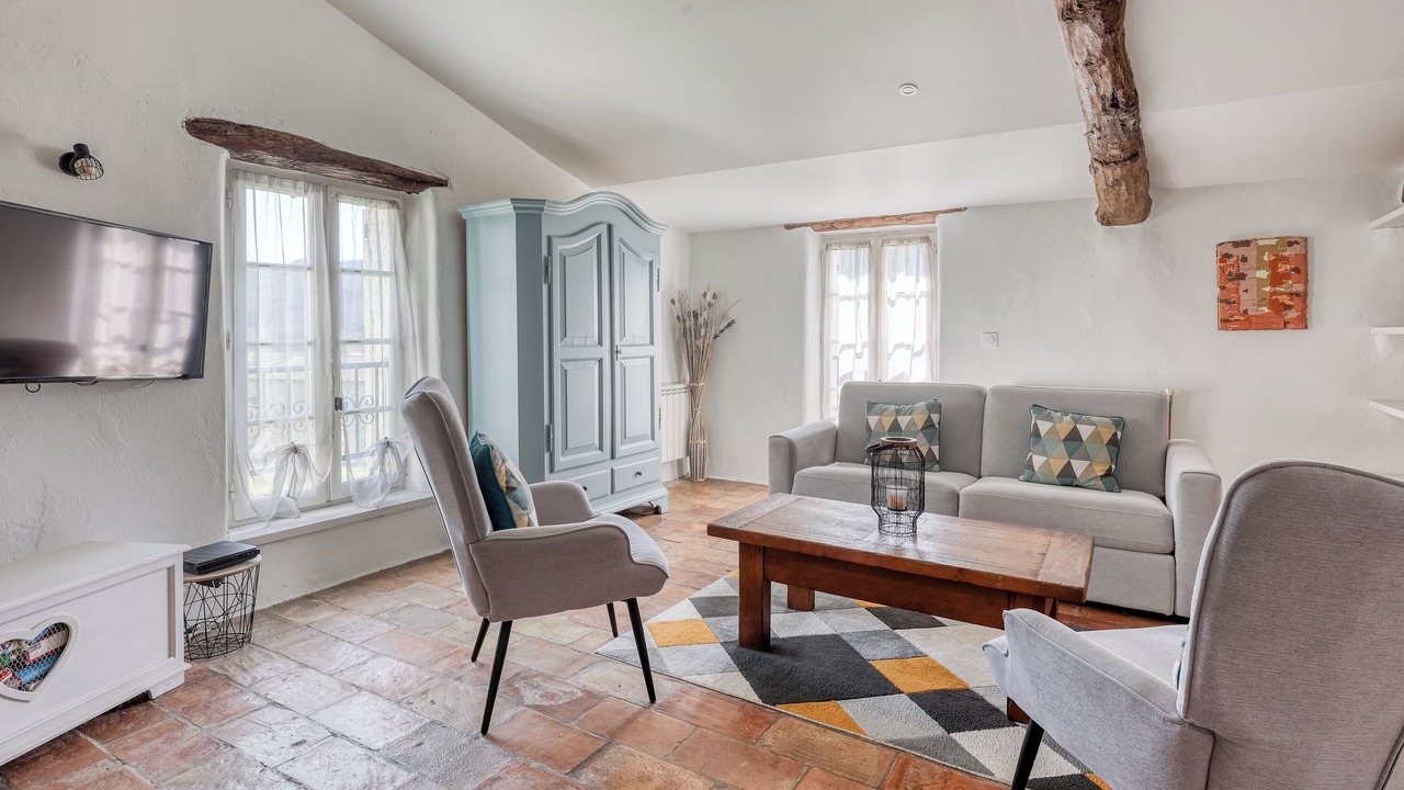 Photo of Livingroom in Dauphin