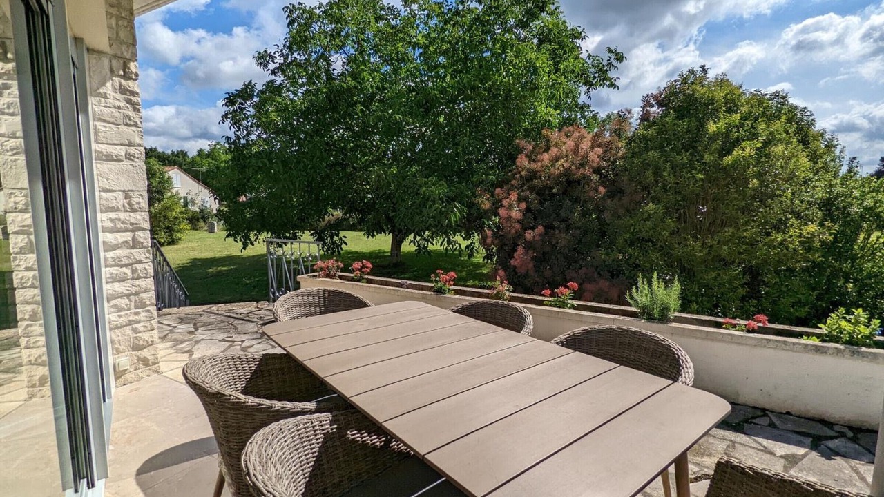 Photo of Outdoor in Agris